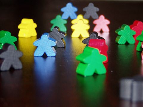 Els meeples o figuretes de fusta popularitzades pel Carcassonne.