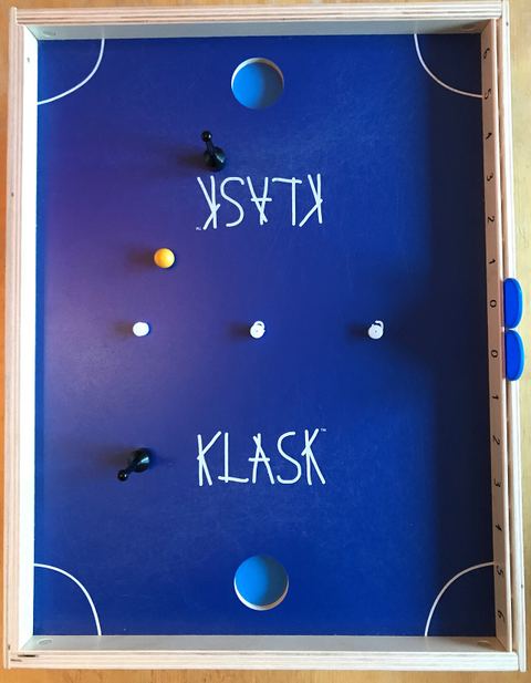 KLASK - danish physical-skill game (Game Factory)